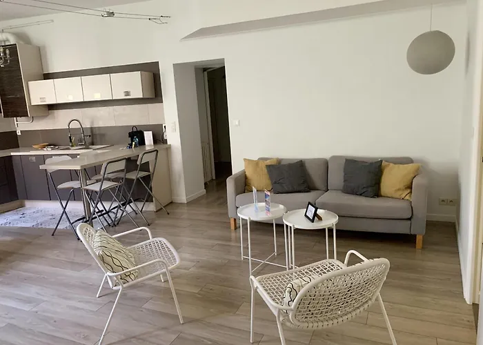 Cc Ot L Atelier Du Collet Old Town Promenade Des Anglais
